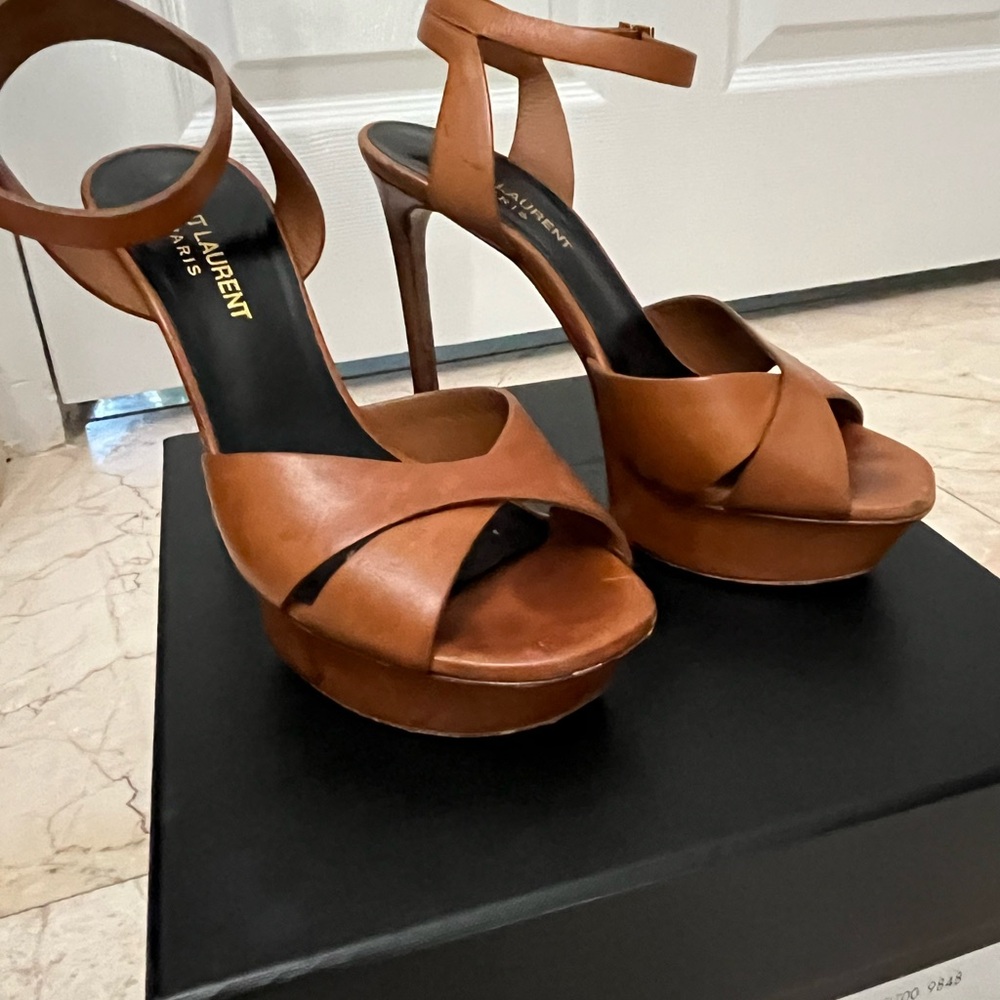 Saint Laurent Hard to find high heel pumps in caramel / camel sz 36.5